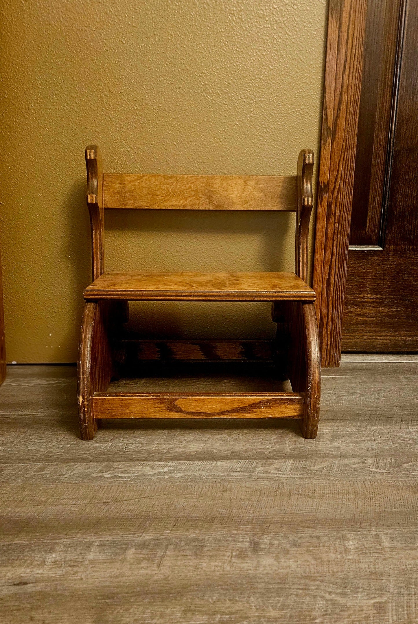 Step Stool Chair