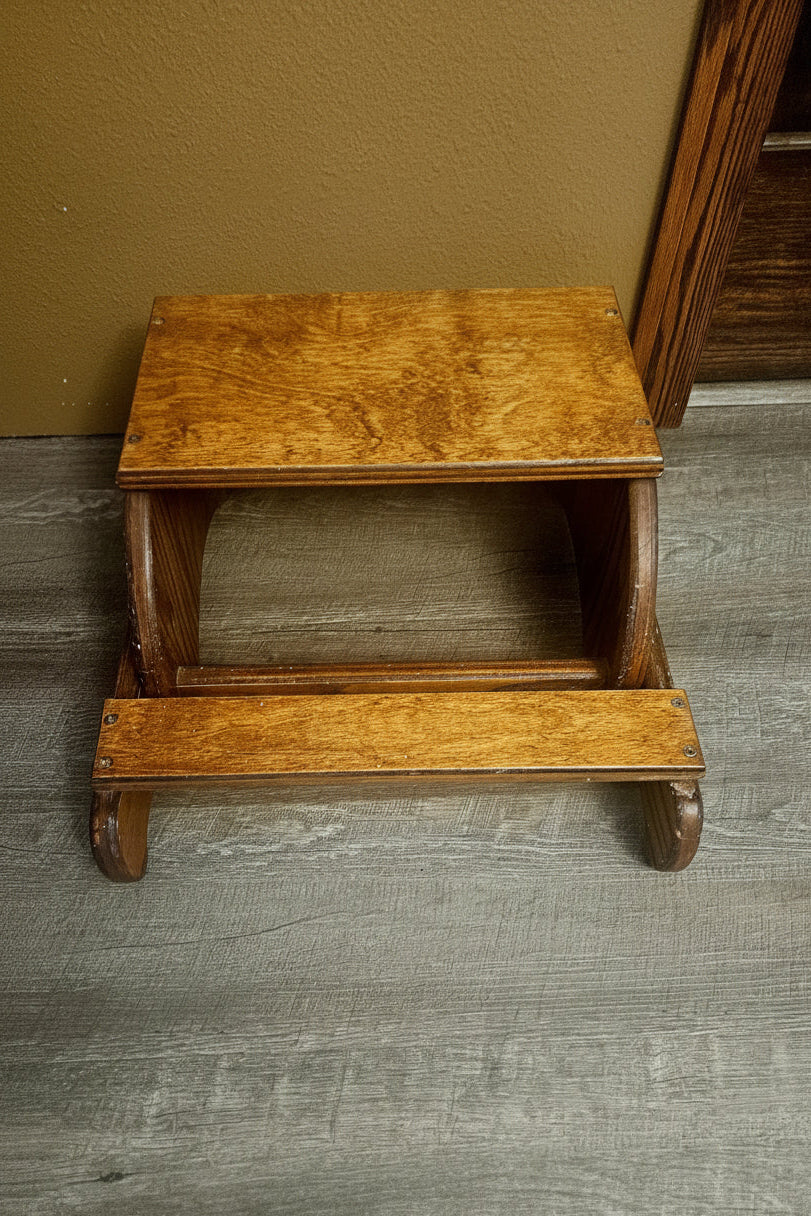 Step Stool Chair